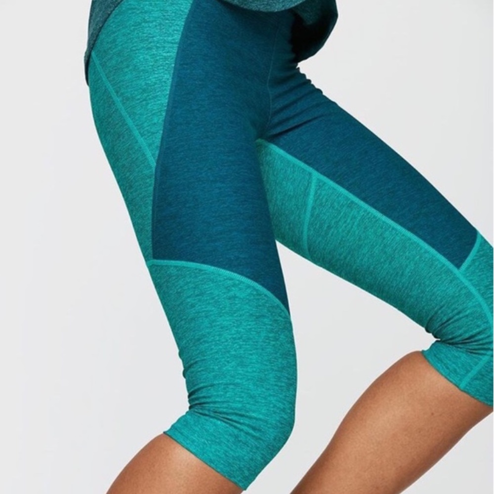Outdoor Voices Women's Leggings Two Tone 3/4 Length